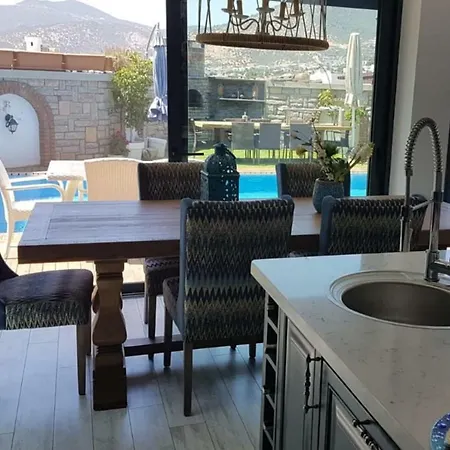 Yova Villa *